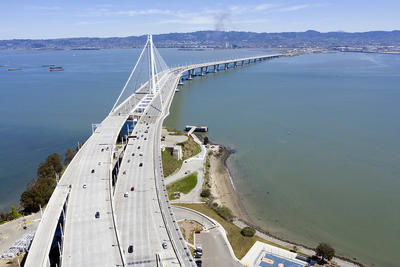 Bay Bridge with very sparse traffic in April 2020